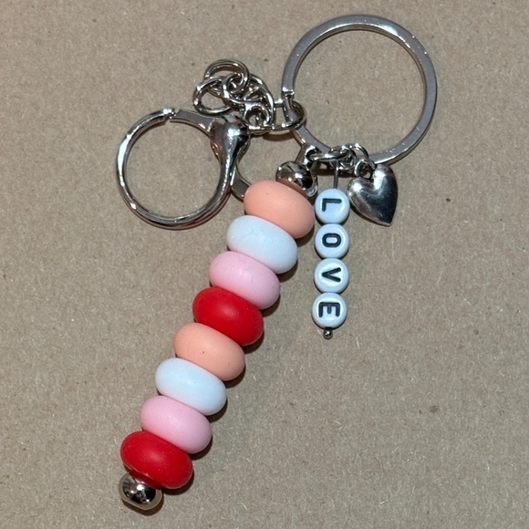 Silicone Inspirational Beaded Keychain - Love - Picture 1 of 2